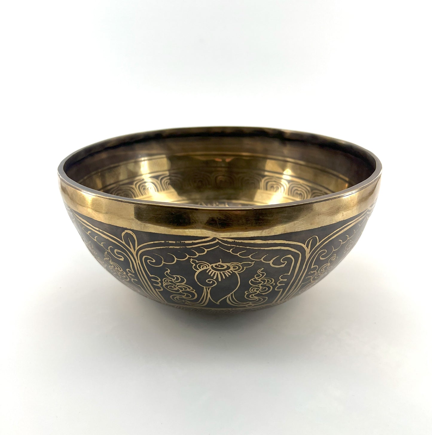 Tibetan Singing Bowl - 8 Auspicious Symbols - Root Chakra 2